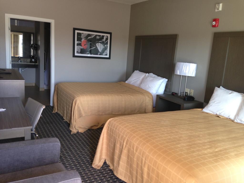 Scottish & Cotulla, Tx Hotel